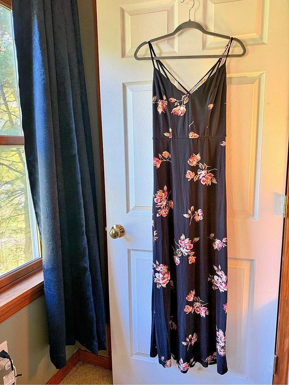 NINE Briton Floral Maxi Dress in Black & Pink Size Medium Like New